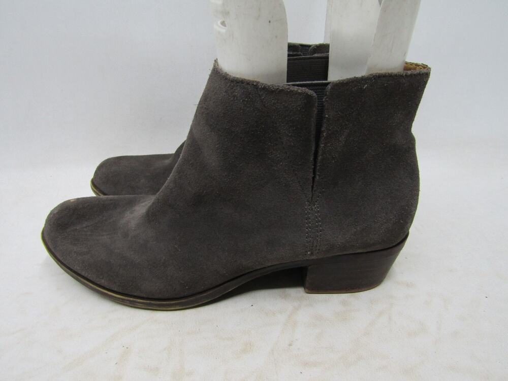 Lucky Brand Womens Size 8 M Gray Suede Chelsea Ankle Fashion Boots Bootie